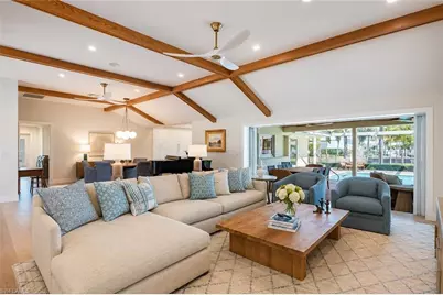 2185 Trout Ct, Naples, FL 34102 - Photo 10