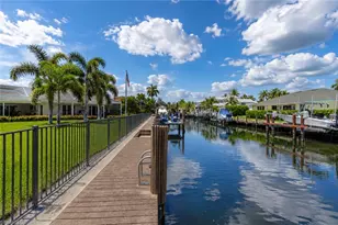 2185 Trout Ct, Naples, FL 34102 - Photo 32