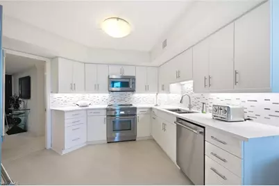 4551 Gulf Shore Blvd N #201, Naples, FL 34103 - Photo 12