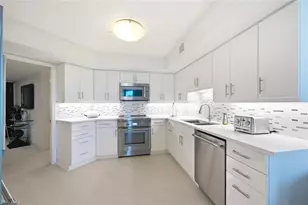 4551 Gulf Shore Blvd N, Naples, FL 34103 - Photo 12