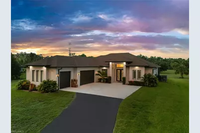 411 24th Ave NE, Naples, FL 34120 - Photo 2