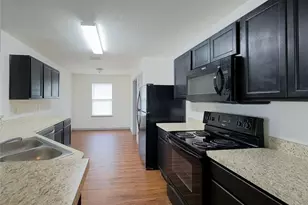 608 Islamorada Dr, Macclenny, FL 32063 - Photo 2