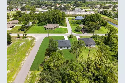 2505 1st St SW, Lehigh Acres, FL 33976 - Photo 32