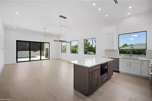 786 107th Ave N, Naples, FL 34108 - Photo 14