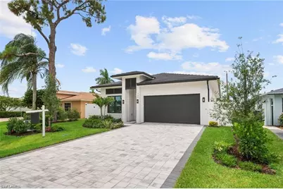 708 100th Ave N, Naples, FL 34108 - Photo 4