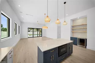 708 100th Ave N, Naples, FL 34108 - Photo 6