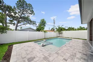 638 93rd Ave N, Naples, FL 34108 - Photo 30