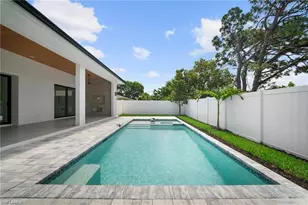 638 93rd Ave N, Naples, FL 34108 - Photo 32