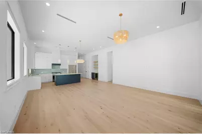 638 93rd Ave N, Naples, FL 34108 - Photo 10