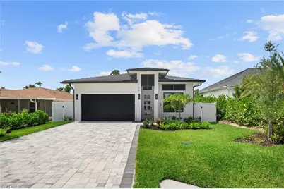 638 93rd Ave N, Naples, FL 34108 - Photo 4