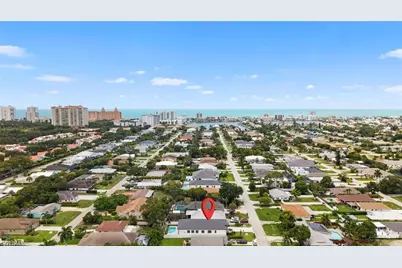 658 93rd Ave N, Naples, FL 34108 - Photo 42