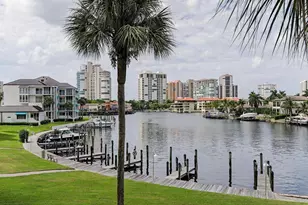 4255 Gulf Shore Blvd N, Naples, FL 34103 - Photo 14