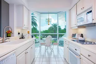 4255 Gulf Shore Blvd N, Naples, FL 34103 - Photo 4