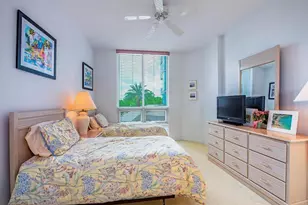 4255 Gulf Shore Blvd N, Naples, FL 34103 - Photo 6