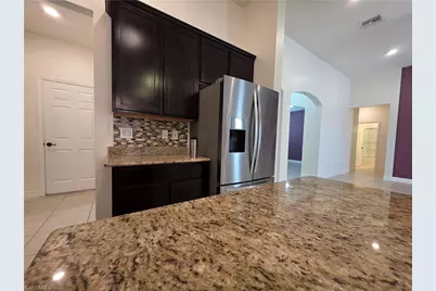 318 SE 5th Pl, Cape Coral, FL 33990 - Photo 20