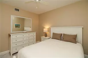 519 Roma Ct, Naples, FL 34110 - Photo 16