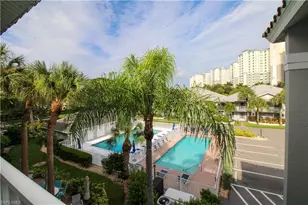 519 Roma Ct, Naples, FL 34110 - Photo 6