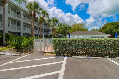 519 Roma Ct #3-305, Naples, FL 34110 - Photo 8