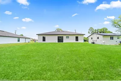 2811 1st St SW, Lehigh Acres, FL 33976 - Photo 30