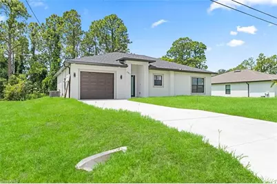 2811 1st St SW, Lehigh Acres, FL 33976 - Photo 4