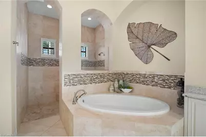6482 Carema Ln, Naples, FL 34113 - Photo 22
