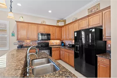 10428 Materita Dr, Fort Myers, FL 33913 - Photo 4