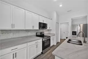 204 NW 28th Terrace, Cape Coral, FL 33993 - Photo 6
