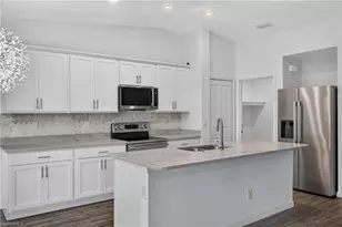 204 NW 28th Terrace, Cape Coral, FL 33993 - Photo 2