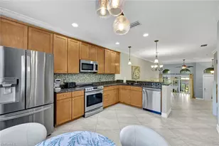 9081 Albion Ln S, Naples, FL 34113 - Photo 6