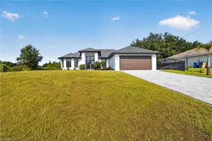 526 Wabasso Ave S, Lehigh Acres, FL 33974 - Photo 4