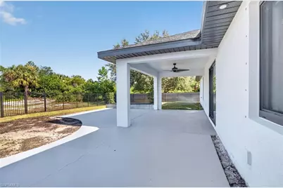 526 Wabasso Ave S, Lehigh Acres, FL 33974 - Photo 38