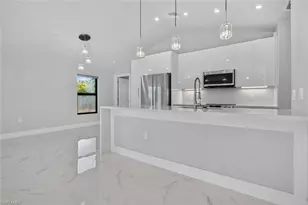 526 Wabasso Ave S, Lehigh Acres, FL 33974 - Photo 10