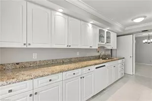 3410 Gulf Shore Blvd N, Naples, FL 34103 - Photo 14
