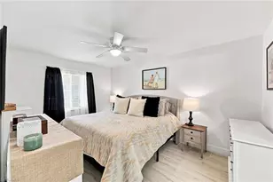 7360 Glenmoor Ln, Naples, FL 34104 - Photo 16