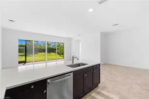 12445 Dahlia Ct, Naples, FL 34120 - Photo 6