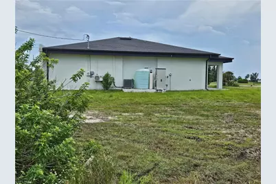 3428 NW 46th Ave, Cape Coral, FL 33993 - Photo 4