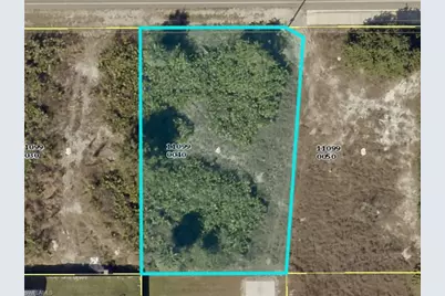 3111 8th St SW, Lehigh Acres, FL 33976 - Photo 4