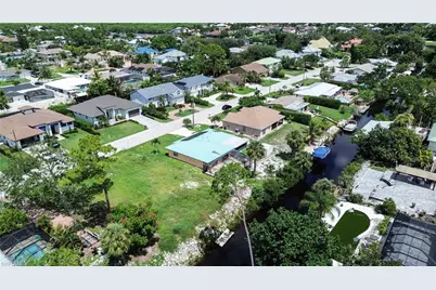 27298 Jolly Roger Ln, Bonita Springs, FL 34135 - Photo 8
