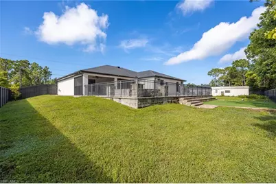 421 Broadmoor St, Lehigh Acres, FL 33974 - Photo 28