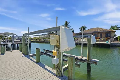 468 Capri Ct, Marco Island, FL 34145 - Photo 42