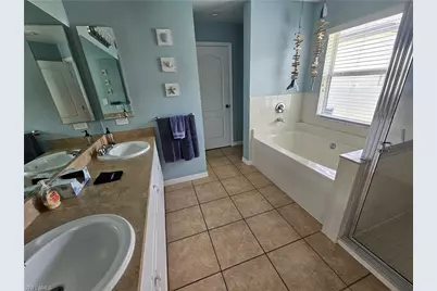 4120 NE 21st Pl, Cape Coral, FL 33909 - Photo 16