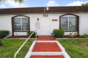 2828 Jackson St, Fort Myers, FL 33901 - Photo 2