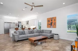 3910 Glacier Ct, Naples, FL 34119 - Photo 18