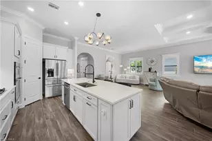 9811 Everglades Dr, Naples, FL 34120 - Photo 8