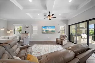 9811 Everglades Dr, Naples, FL 34120 - Photo 14