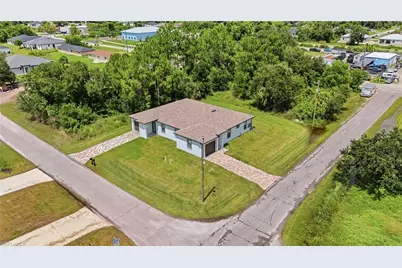 141/143 Gilbert Ave S, Lehigh Acres, FL 33973 - Photo 4