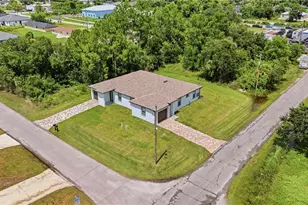 141/143 Gilbert Ave S, Lehigh Acres, FL 33973 - Photo 4