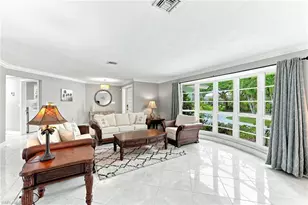 350 Pinehurst Cir, Naples, FL 34113 - Photo 4