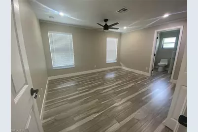 525 SE 11th Ct, Cape Coral, FL 33990 - Photo 6