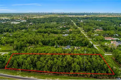 620 Soll St, Naples, FL 34109 - Photo 1